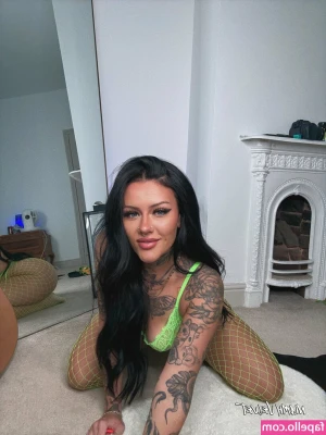 niamhvelvetvip - it's time to be your mami claus 😛