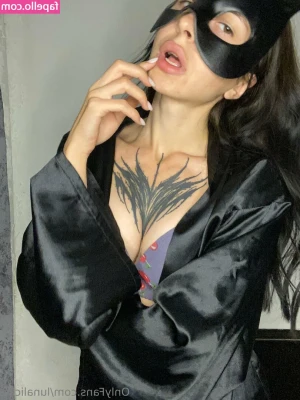 lunalick0 - Just made a new SubReddit: 💪 r/FlexingGirls! 💪 I'm hoping to