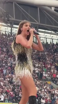 Taylor Swift [ taylor-swift ] - calibaby77