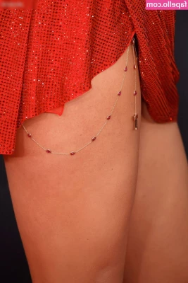 Taylor Swift [ taylor-swift ] - Una chupadita en esa puntita