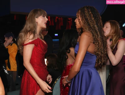 Taylor Swift [ taylor-swift ] - Es normal sentir mucho calor veracruz