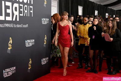 Taylor Swift [ taylor-swift ] - What should I film today? 😈 part 1