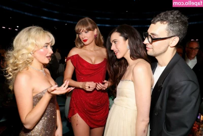 Taylor Swift [ taylor-swift ] - You control your own mood, but I can make it even better, let me know