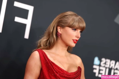 Taylor Swift [ taylor-swift ] - Soooo bored