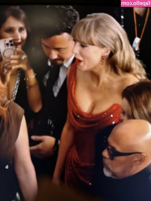 Taylor Swift [ taylor-swift ] - I m waiting for you to cum in my face hahaha part 1