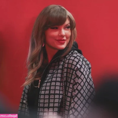 Taylor Swift [ taylor-swift ] - LONG-HAIRED BEAUTY @lunaradivine READY TO MEET YOU 🍓 HER CURVY