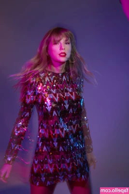Taylor Swift [ taylor-swift ] - Quédate a dormir conmigo 🥵🍑😈🔥🤤🔞💦