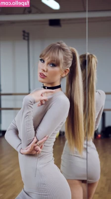 Taylor Swift [ taylor-swift ] - Nude and rude in my shiny heels