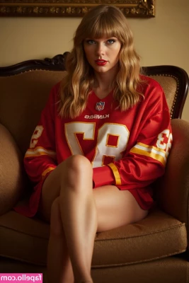Taylor Swift [ taylor-swift ] - Of course onlyfans wont let me post videos again