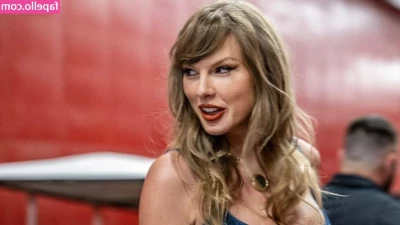 Taylor Swift [ taylor-swift ] - i may look sweet, but i can be a real brat 😇  now come worship part 1