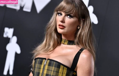 Taylor Swift [ taylor-swift ] - 4K HARD COCK set 2