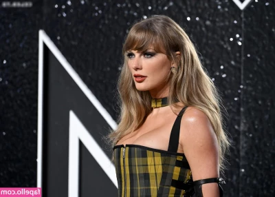 Taylor Swift [ taylor-swift ] - Feliz jueves mis niños