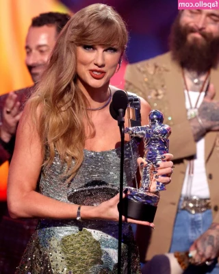 Taylor Swift [ taylor-swift ] - How many sessions do you think my back took?