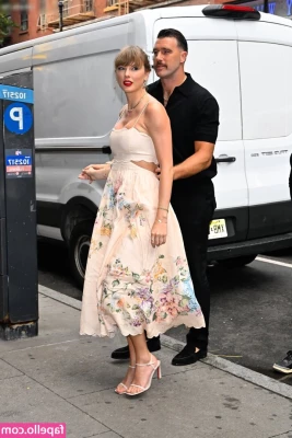 Taylor Swift [ taylor-swift ] - Hey gorgeous boy X Let s have some fun together    Check out my main part 2