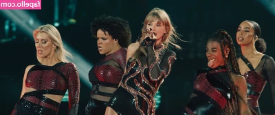 Taylor Swift [ taylor-swift ] - Massaggino alle palle solo in privato