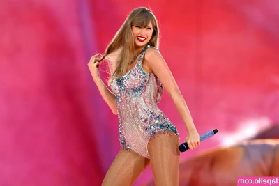 Taylor Swift [ taylor-swift ] - Wanna watch me Pulsate