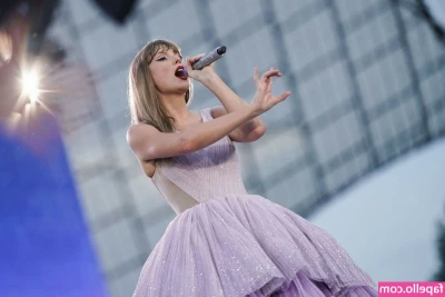 Taylor Swift [ taylor-swift ] - You wouldn’t friend-zone me.. would you?? 🥺