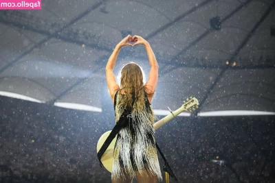 Taylor Swift [ taylor-swift ] - Il mio schiavetto personale all opera     My personal slave at work