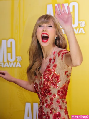 Taylor Swift [ taylor-swift ] - Some more Dickbutt😜 do you wanna suck my cock or eat my ass first?