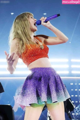 Taylor Swift [ taylor-swift ] - Can we just cuddle and take a nap?