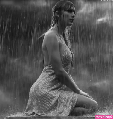 Taylor Swift [ taylor-swift ] - New Clip: Creampie cum dripping out pussy and fingering it.