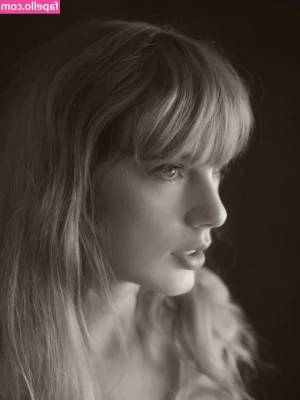 Taylor Swift [ taylor-swift ] - Im online now and checking messages   Dm me if your missing any part 1