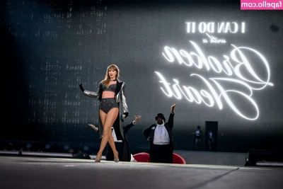 Taylor Swift [ taylor-swift ] - Deliciosa   masturbación por 3 dolares