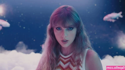 Taylor Swift [ taylor-swift ] - Finger  dildo and cum