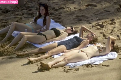 Taylor Swift [ taylor-swift ] - It’s physically impossible to hide my dick when I get a boner 🙉