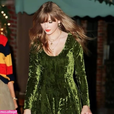 Taylor Swift [ taylor-swift ] - A bit later than usual, but here's a booty Thursday 🍑 You can tip
