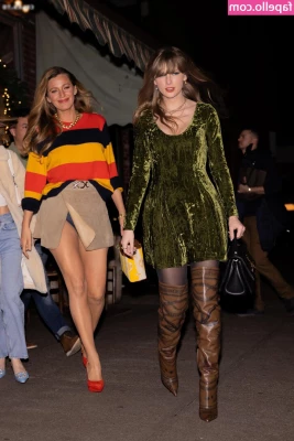 Taylor Swift [ taylor-swift ] - Should I do braids more often?
