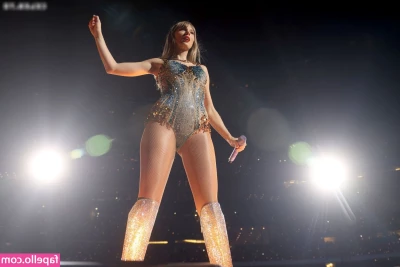 Taylor Swift [ taylor-swift ] - Yeah she s learning ok  still so new at this so go easy on me part 1
