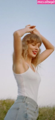 Taylor Swift [ taylor-swift ] - You re making me blush