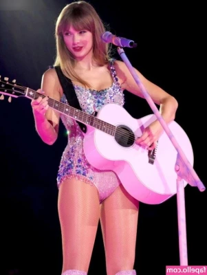 Taylor Swift [ taylor-swift ] - Bondage tape♥️ Binding me ♥