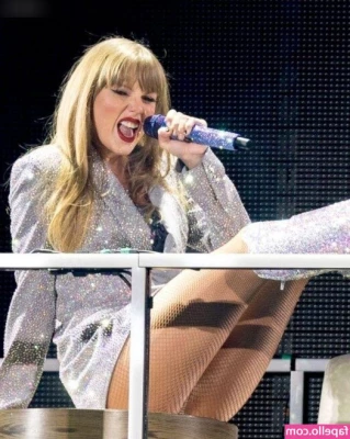 Taylor Swift [ taylor-swift ] - You catch me taking a shower.. you .....