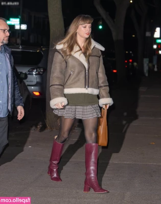 Taylor Swift [ taylor-swift ] - my little bud is so sensitive