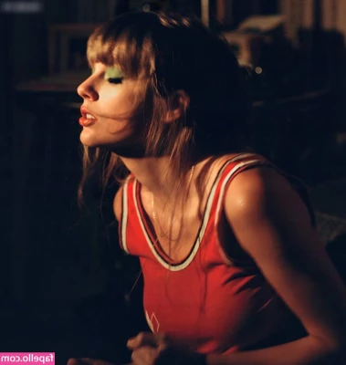Taylor Swift [ taylor-swift ] - tip me  5 for this 2 15 vid to hear me cum