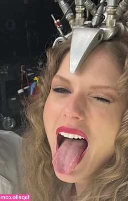 Taylor Swift [ taylor-swift ] - How s this view