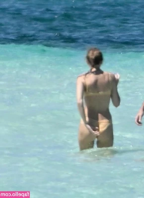 Taylor Swift [ taylor-swift ] - vamos a la playa