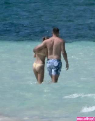 Taylor Swift [ taylor-swift ] - Happy Monday! Hope you all enjoyed this video with @a27hopsonxxx
