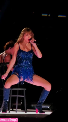 Taylor Swift [ taylor-swift ] - Sorry for the wait guys  heres a quick peak   videos will be loaded