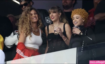 Taylor Swift [ taylor-swift ] - Starting again a new video series with a total of 15 Videos.  Next