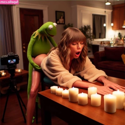 Taylor Swift [ taylor-swift ] - Want to be my Valentine  I promise to keep you up all night
