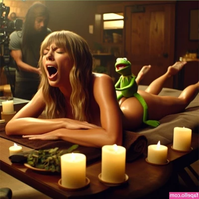 Taylor Swift [ taylor-swift ] - What do you think when you see this face