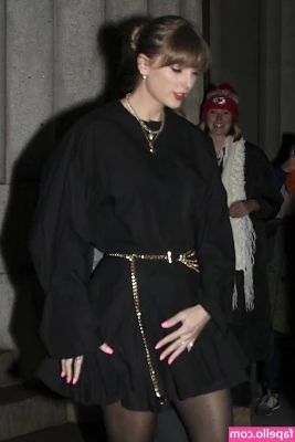 Taylor Swift [ taylor-swift ] - Buscando el lado oscuro de tu atardecer