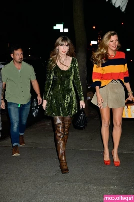 Taylor Swift [ taylor-swift ] - You’re getting a thigh job from me behind the stables 🐴🤍