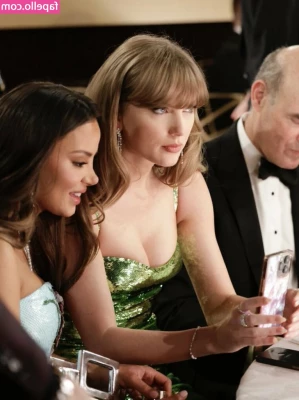 Taylor Swift [ taylor-swift ] - Highly exclusive Full Nipple Picture 🤩 without my hands!