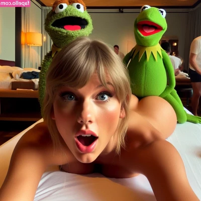 Taylor Swift [ taylor-swift ] - FUCK christmas   right in the ass