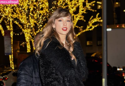 Taylor Swift [ taylor-swift ] - Mixing dough with a dash of cinnamon and a sprinkle of sugar  the
