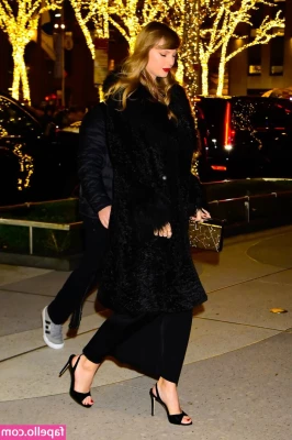 Taylor Swift [ taylor-swift ] - Don't think just send.